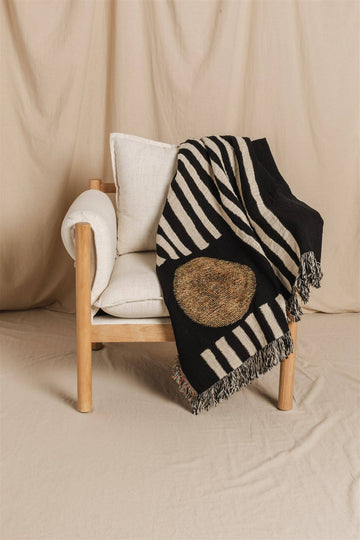BLACK RAINBOW THROW